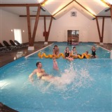 Børnepool, hvor vandtemperaturen altid er mellem 28-32 C